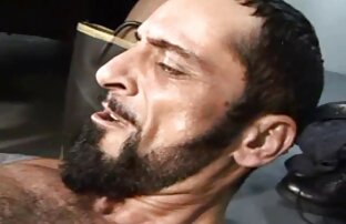 XXX پستان سکس با خاله تصویری گنده مادر دوست داشتنی طول می کشد خاموش لباس و cedes شکاف به بهترین دوست او شوهر