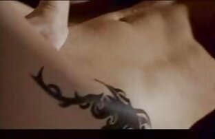 XXX پف سیاه پوستان فشار دو را cocks بزرگ در یک بار در زیبایی خاله سوپر مقعد