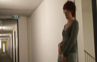 ورزش ها آسانسور واحد ریگر با دهان او و اجازه می دهد تا خودش را sex با خاله به در بیدمشک زیر کلیک