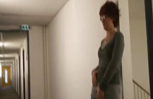 XXX ورزش ها آسانسور واحد ریگر با دهان او و اجازه می دهد تا خودش را sex با خاله به در بیدمشک زیر کلیک